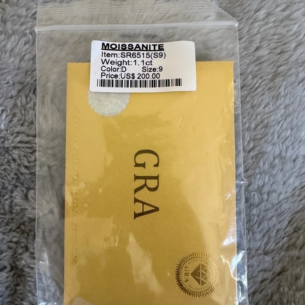 Moissanite 1.1ct Ring and Band Size:9 - Picture 4 of 4